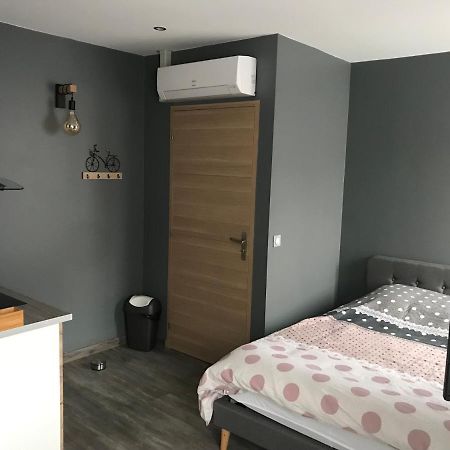 Suite 2 Cosy Cosne-sur-Loire Buitenkant foto